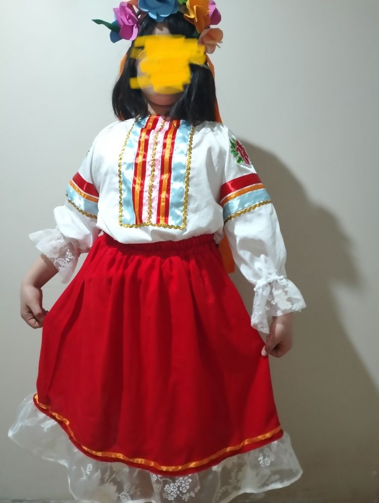 Украинский национальный костюм и Жилетка синяя