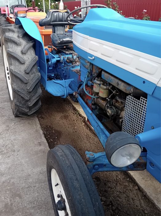 Vand tractor Fiat 450