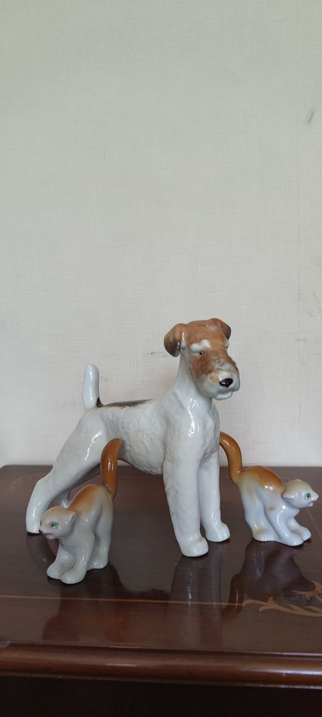 Статуетка собака и мангусты