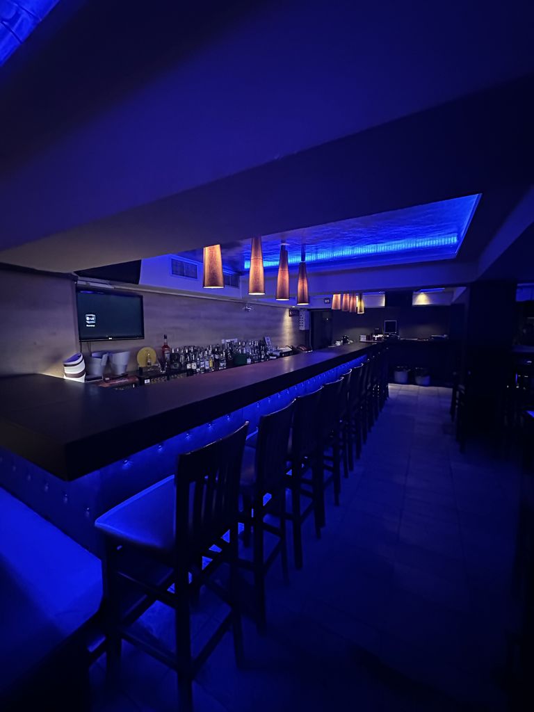 Продава се Магазин в Костенец - 265 кв.м за 899 €/кв.м - Снимка #1
