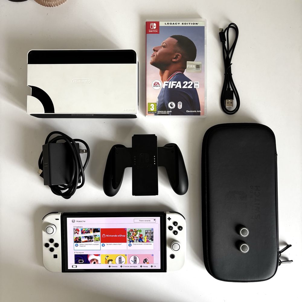 Nintendo Switch OLED в идеальном состоянии