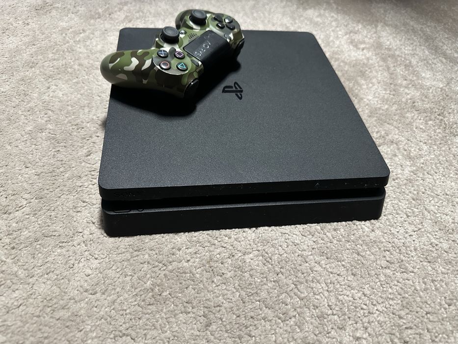 PlayStation 4 Slim