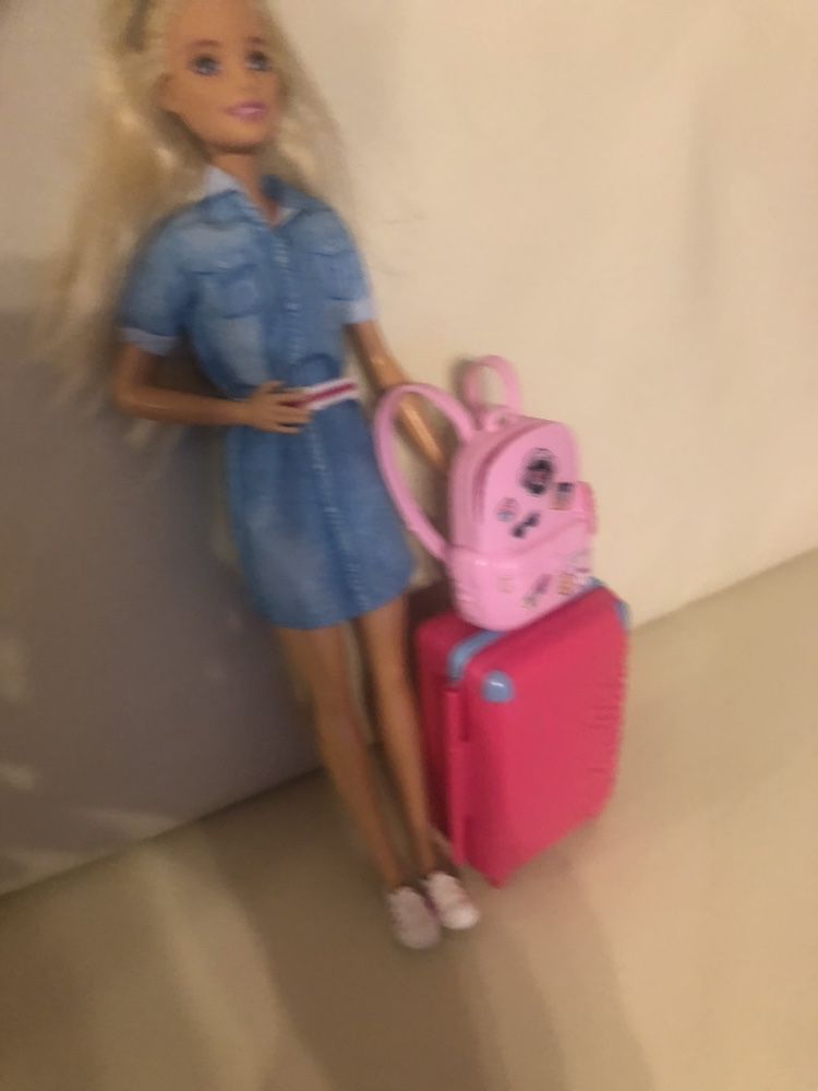 BARBIE I CAN BE TRAVEL Комплект за игра с кукла