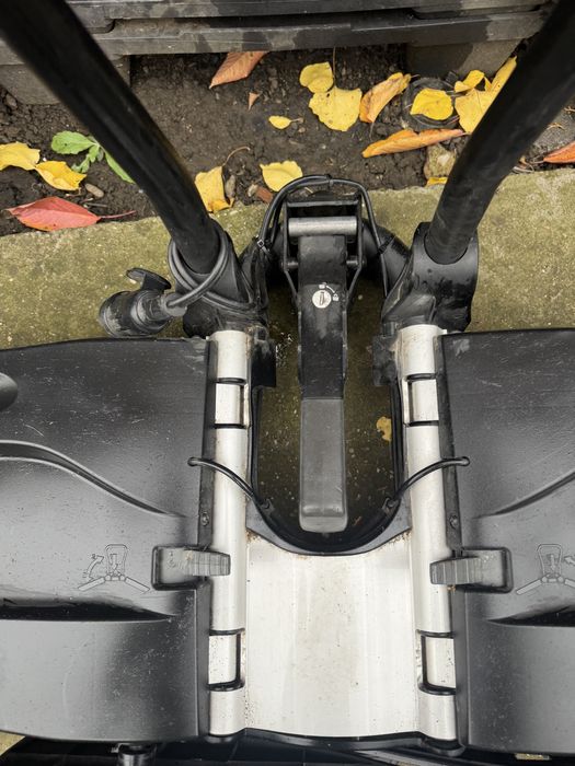 Vand Suport  Biciclete Thule  aluminiu rabatabil model Porsche