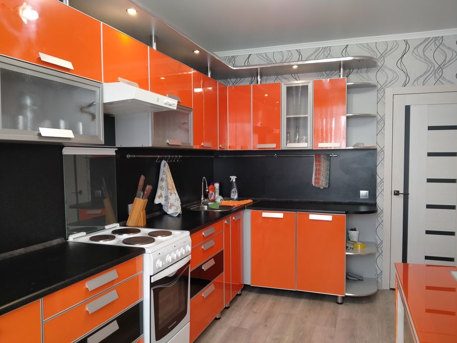 Продам 2х комнатную квартиру. ул. Ленина 35
