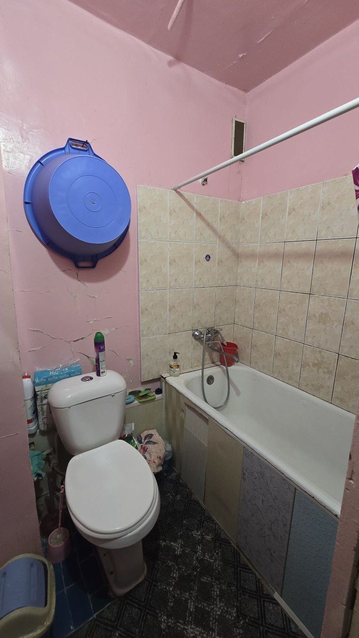 Срочно продается 2 комнатная метро Новза (Хамза)