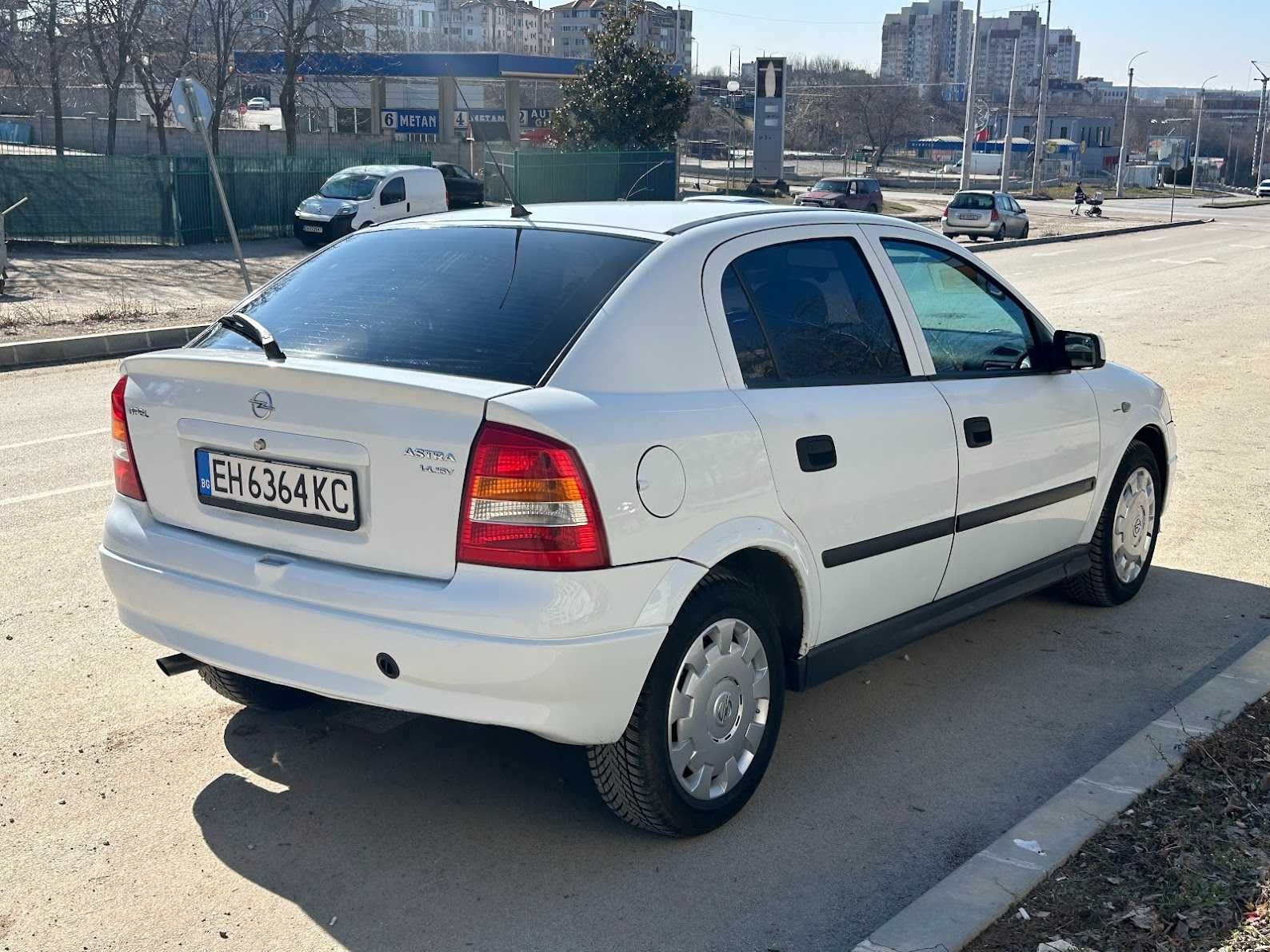 Опел астра 1.4 Перфектна