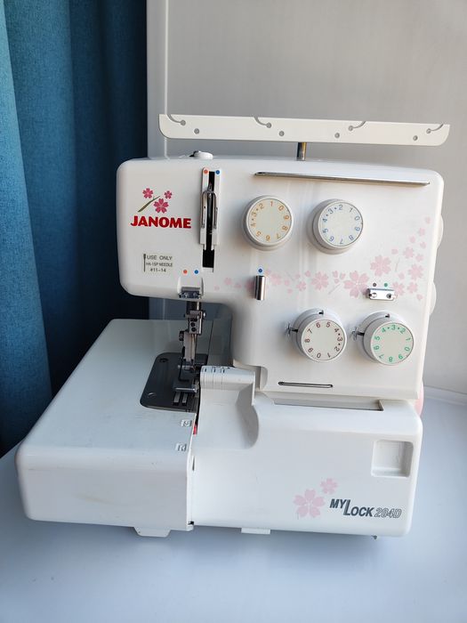 Оверлок Janome ML 204 D