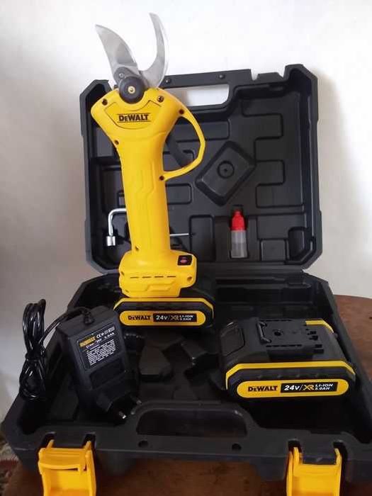 DeWALT Акумулаторна лозарска ножица 24v, чисто нова!