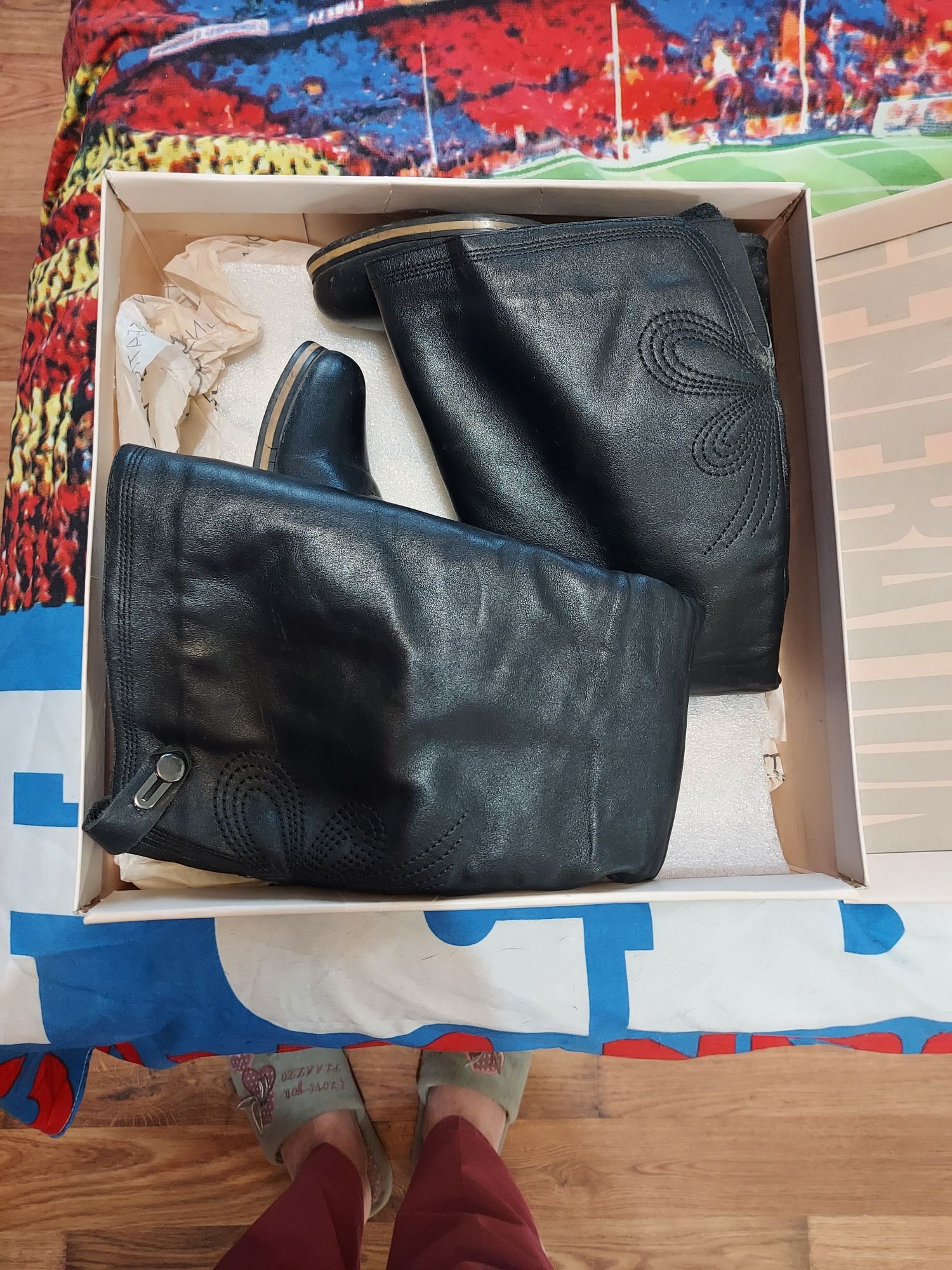Отлам даром зимние сапоги 38р +пакет женских вещей за 3000