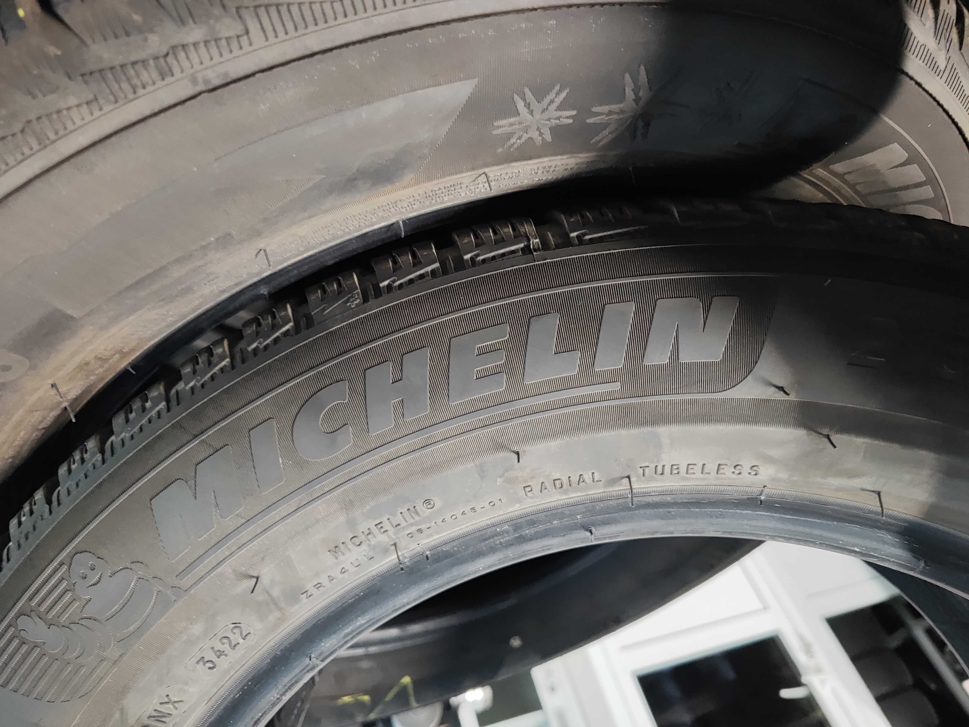 2бр.зимни гуми 215/60/16 Michelin