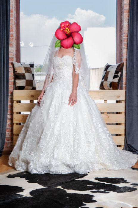 Свадебные платья