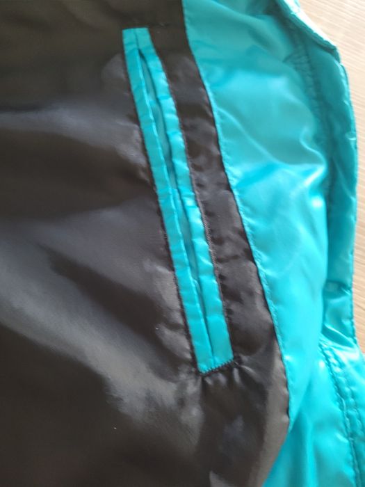 Vesta matlasata Adidas neo