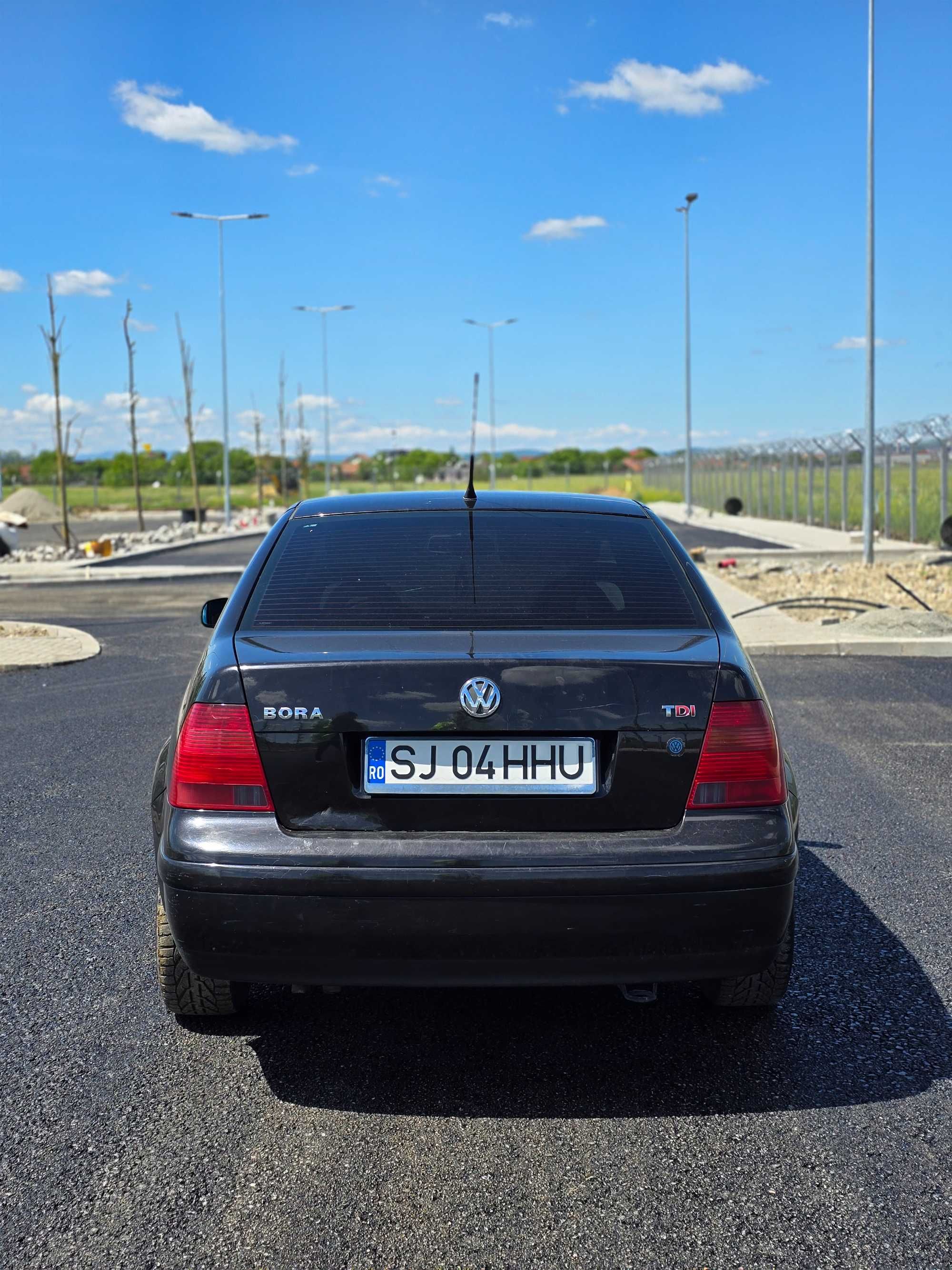 Volkswagen Bora 1.9 TDI 2001 116 CP pilot automat, 4 geamuri electrice