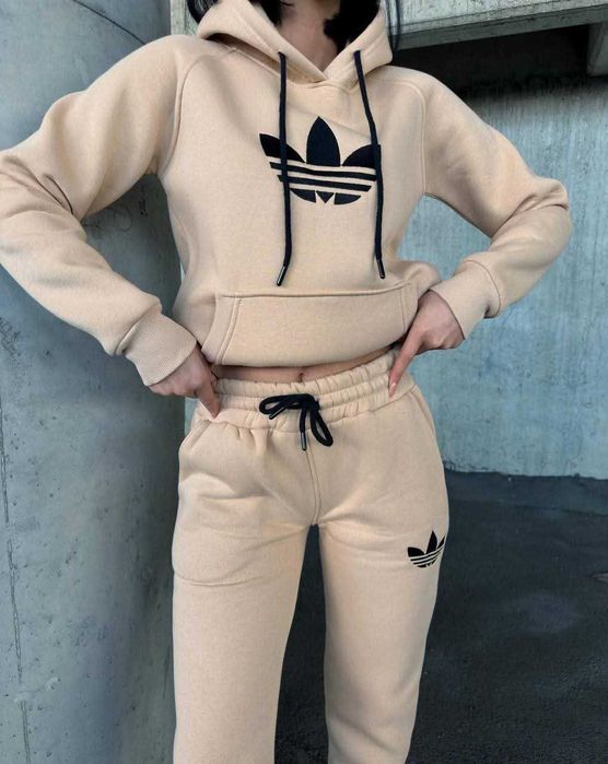 Дамски екипи различни размери