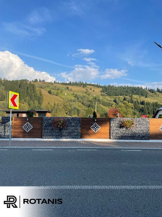 Piatra pentru gard tip gabion Multicolora / Alba / Albastra