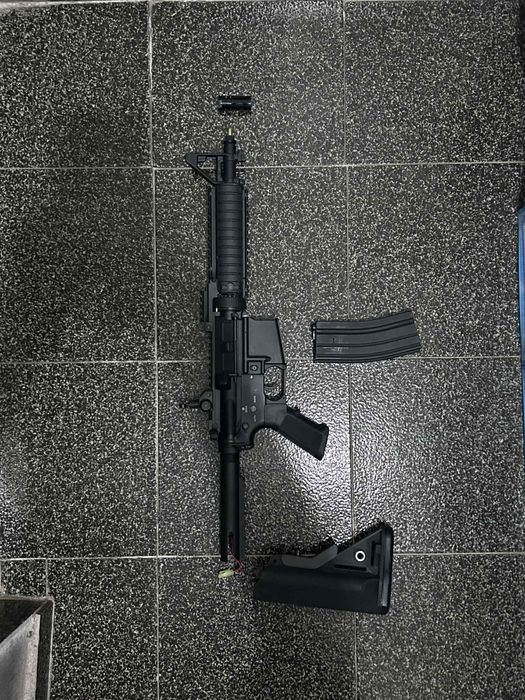 Еърсофр/Airsoft карабина: M4 (all metal).