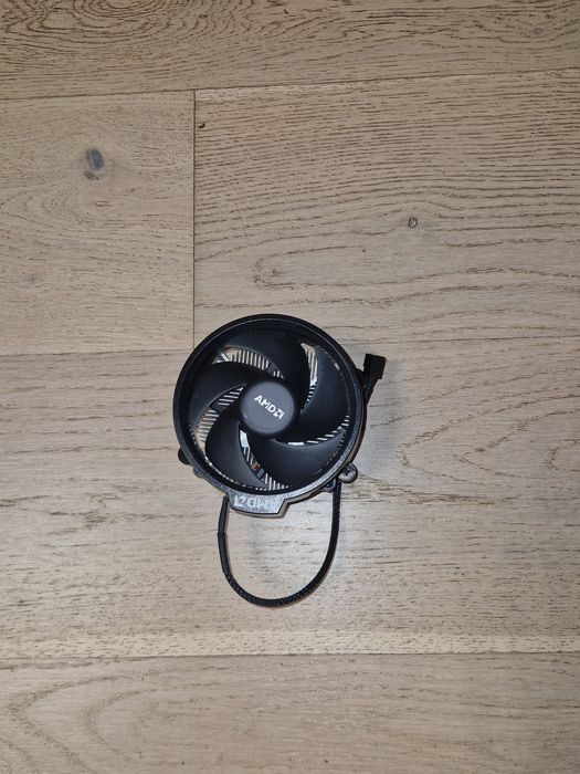 AMD охлаждане за компютър