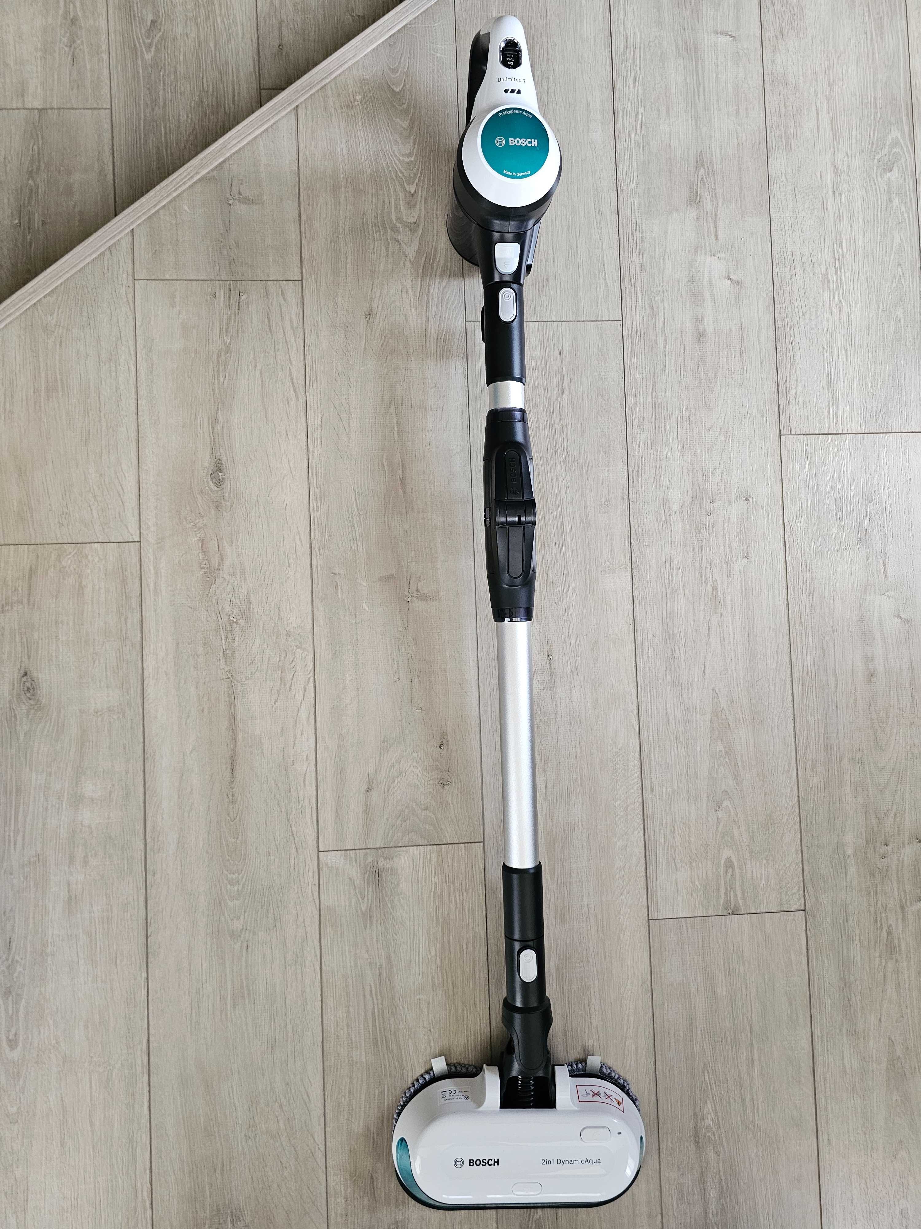 Акумулаторна прахосмукачка Bosch Unlimited 7 ProHygienic Aqua