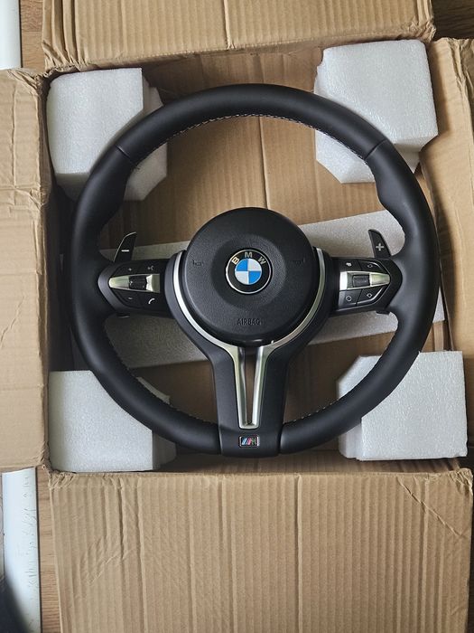 BMW M спорт волан