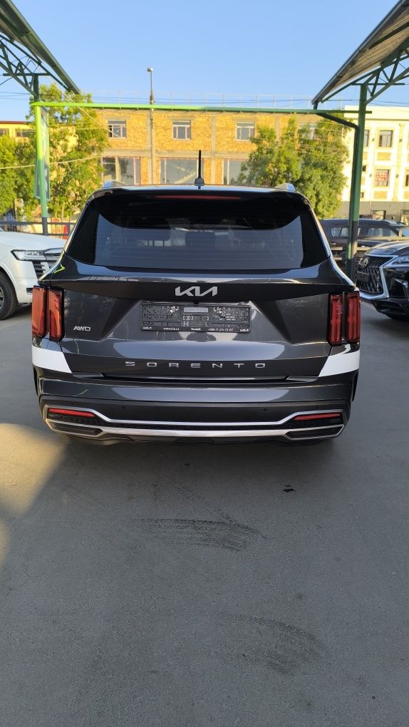 KIA.Sarento 2022 yil 7 kish Full Pazisasi