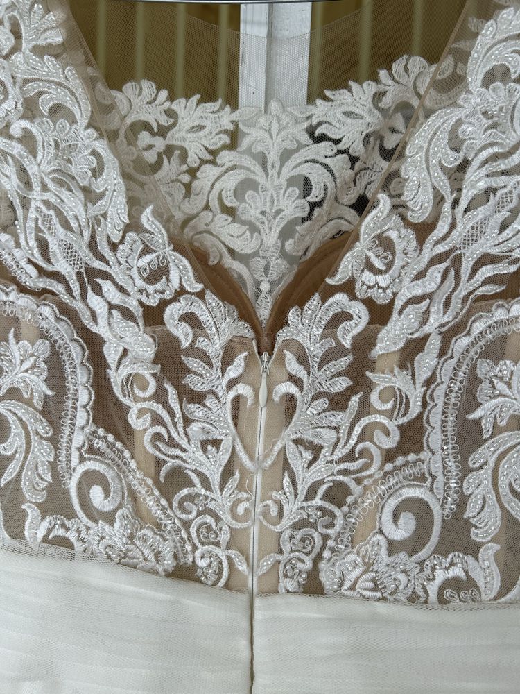 Vand rochie de mireasa