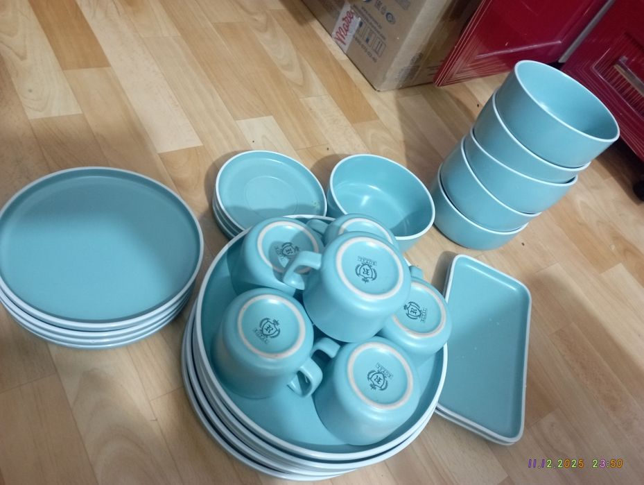 Продам посуду 6персоен