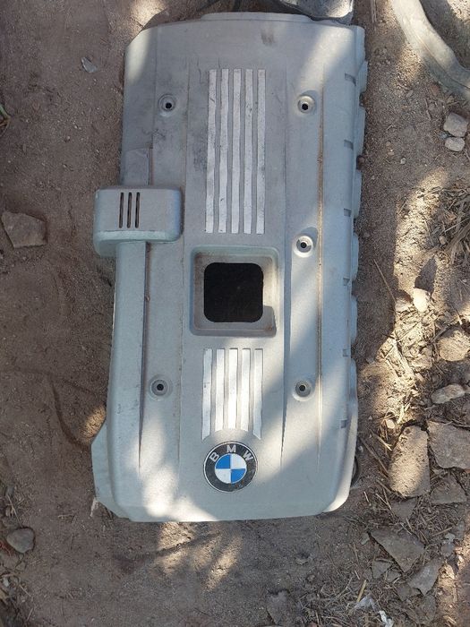 Капак на двигател Bmw e90 325i 218кс бмв е90 n52b25