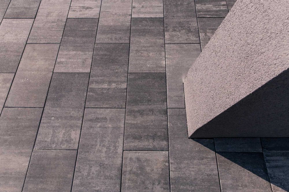 Ieftin! Pavaj vibropresat Mistic combi 6 cm gri bazaltic Petra Pavaje!