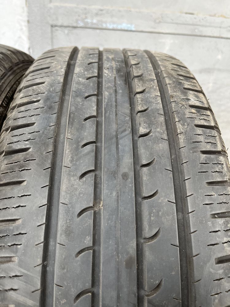 4 бр. летни гуми 225/60/17 GoodYear SUV 4x4 DOT 1917 4 mm