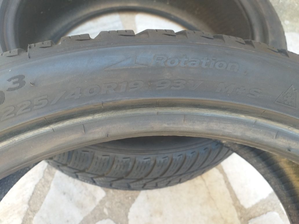 Гуми два броя 225/40/19