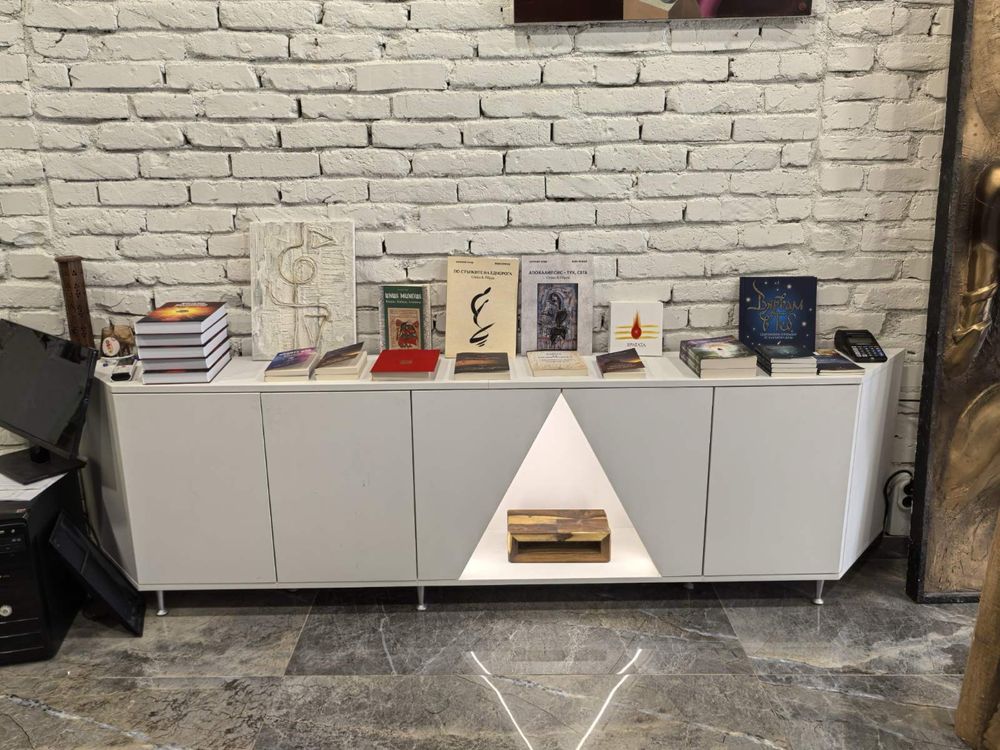 Бутикови мебели MDF