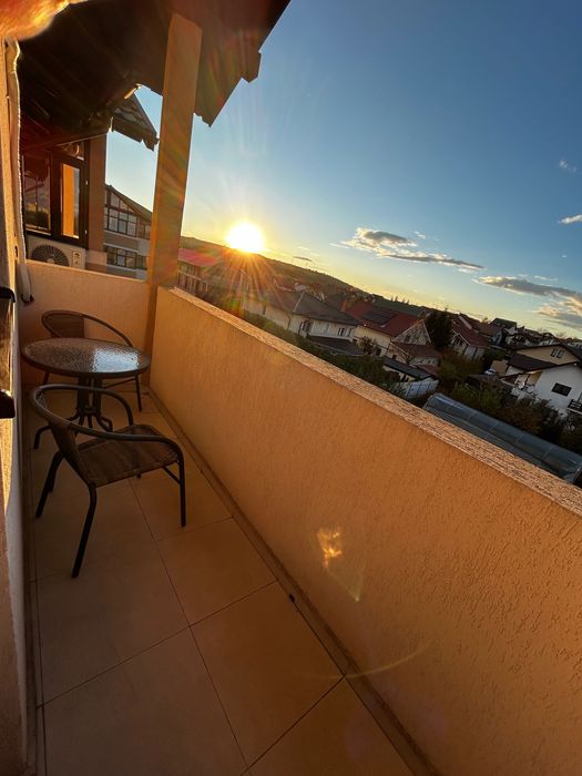 Apartament 2 camere, 2 locuri de parcare și boxă în Valea Adâncă