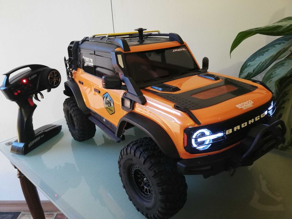 automodel crawler analog TRX4 Ford Bronco 1/10