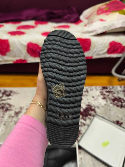 Ghete fete/ fetițe tip UGG noi