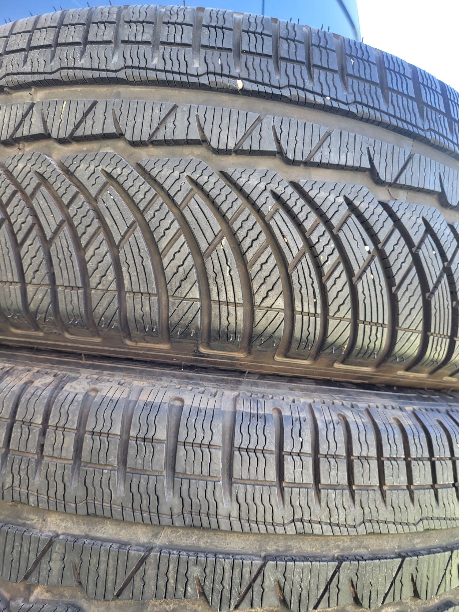 4 бр зимни 225/55/17 Michelin