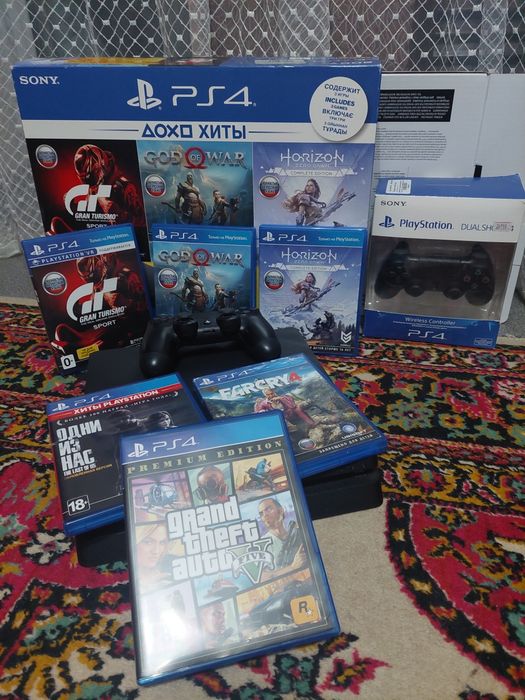Playstation 4 slim 1TB 6 игр 2 джойстика