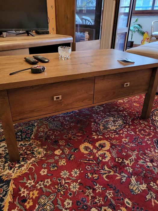 Мебели, ТВ шкаф и маса