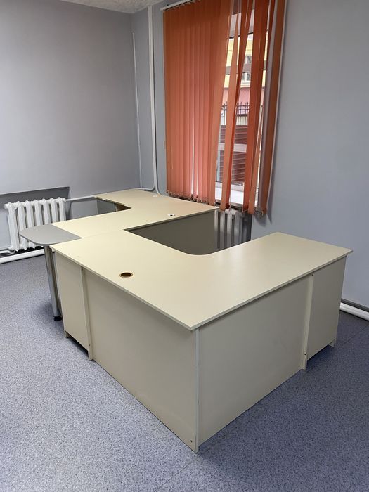 Комплект офисной мебели