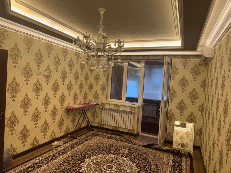 Продается 2-ком кв. (66 кв.м.) на 5-этаже Карасу 6, рынок Авайхон