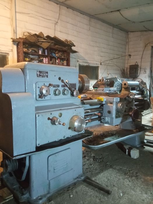 Продам токарно- винторезный станок 1к62