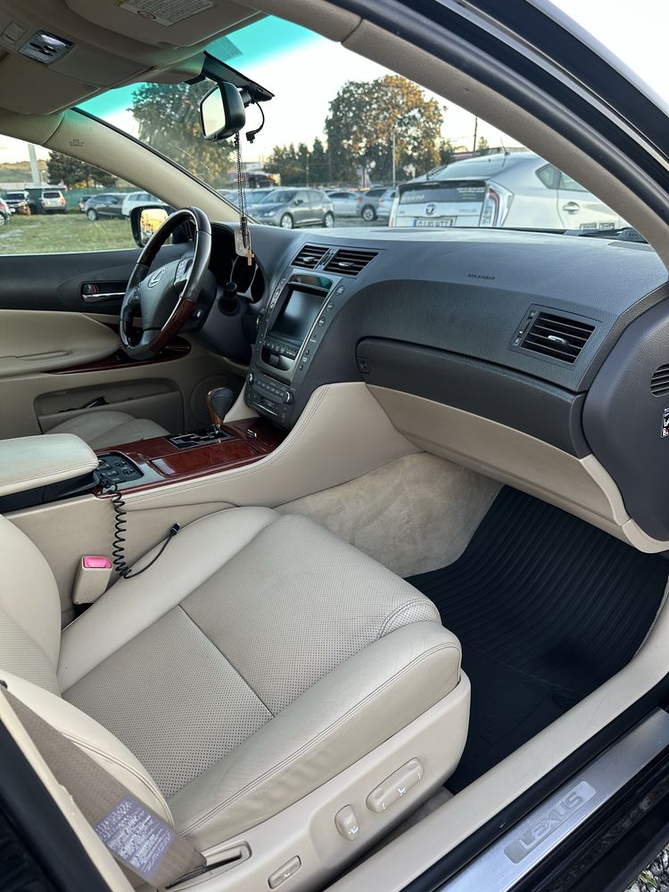 Lexus GS450h • 350 CP Hibrid