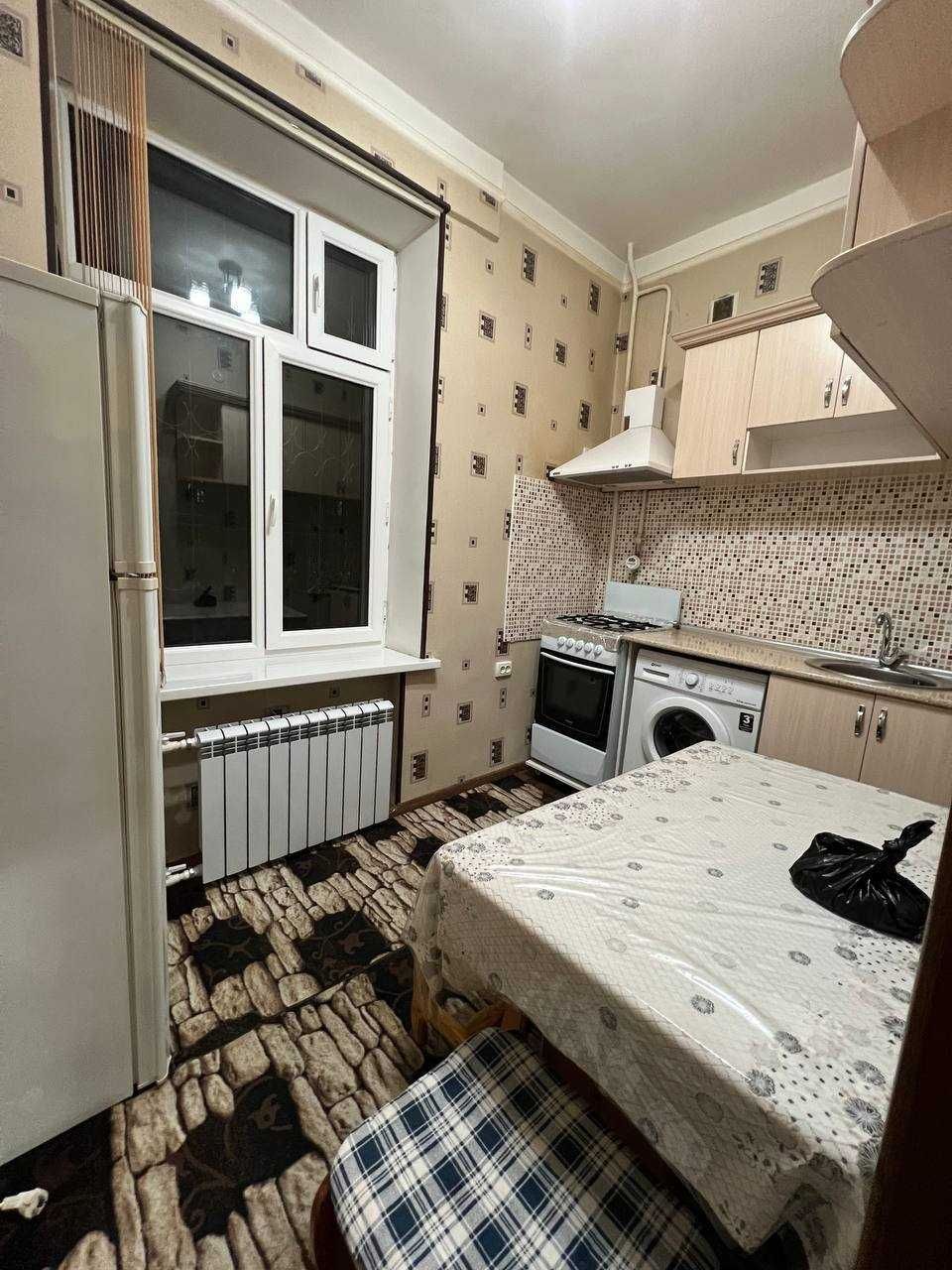 Чиланзар 1 кв-л. Высокопотолочный 2\2\4. Можно в ипотеку. ID13