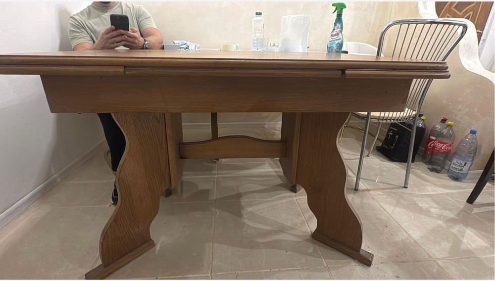 Masa din lemn masiv extensibila maro