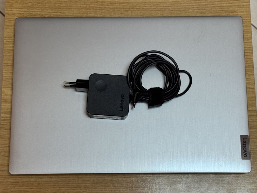 Lenovo IdeaPad 3 15IML05/15,6” инча/Intel 5205U/4GB RAM/256GB SSD