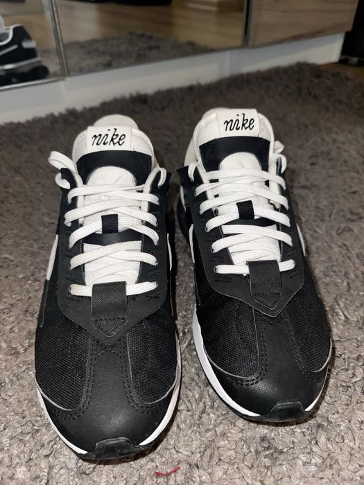 Дамски маратонки Nike