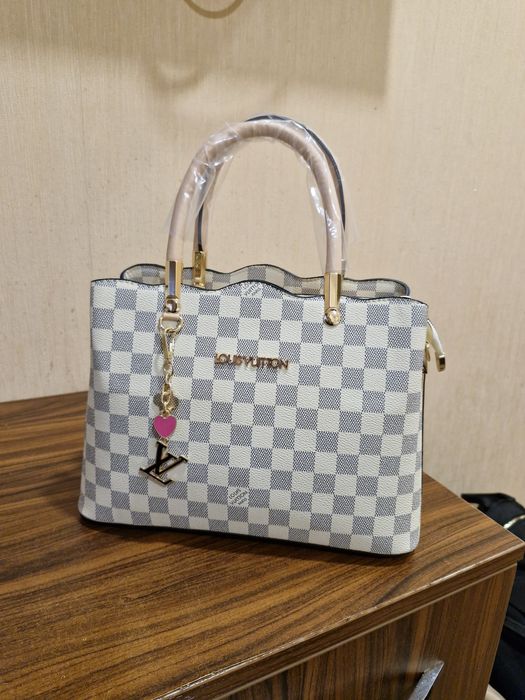 Gentuțe pentru doamne