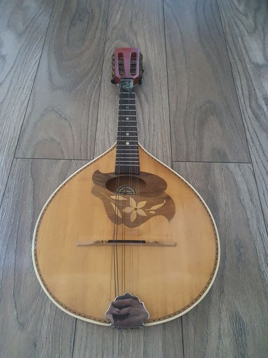 Mandolina în stare foarte buna