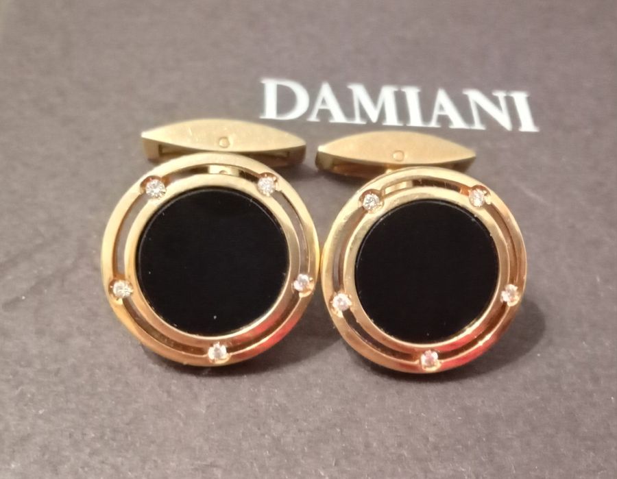 Золотые запонки Damiani Brad Pitt, с ониксом и бриллиантами