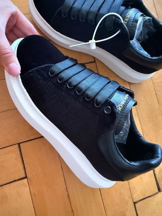 Adidasi Alexander McQueen